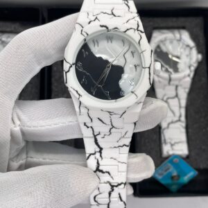 White Aura ( Silver Chain Silver Black Dial )