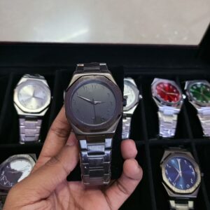 AURA ( BLACK CHAIN WITH BLACK DIAL)